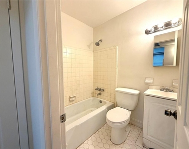 710 Avenue C Sw - Photo Thumbnail 6