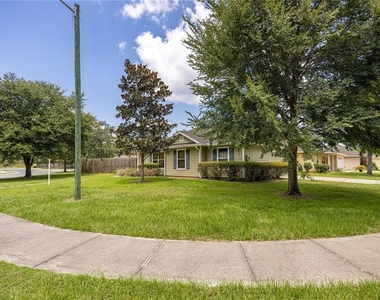 1608 Ne 45th Place - Photo Thumbnail 28