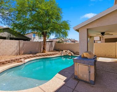 13448 W Berridge Lane - Photo Thumbnail 29