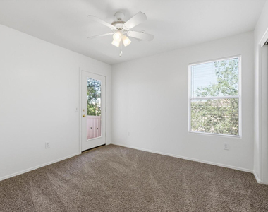13448 W Berridge Lane - Photo Thumbnail 24