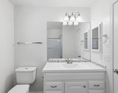 13448 W Berridge Lane - Photo Thumbnail 28