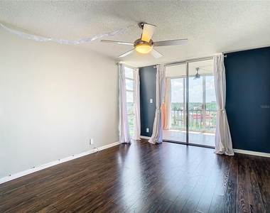 7400 Sun Island Drive - Photo Thumbnail 24