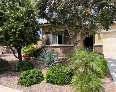 21248 W Palm Lane - Photo Thumbnail 1
