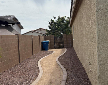 21248 W Palm Lane - Photo Thumbnail 14