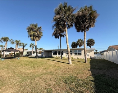 360 Palm Circle - Photo Thumbnail 16