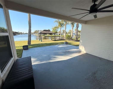 360 Palm Circle - Photo Thumbnail 20