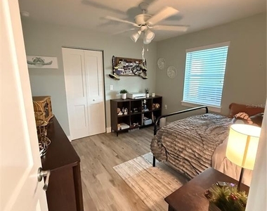 360 Palm Circle - Photo Thumbnail 8