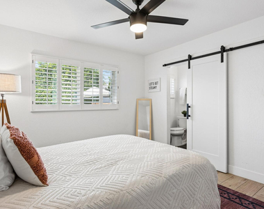 7616 E 3rd Street - Photo Thumbnail 16