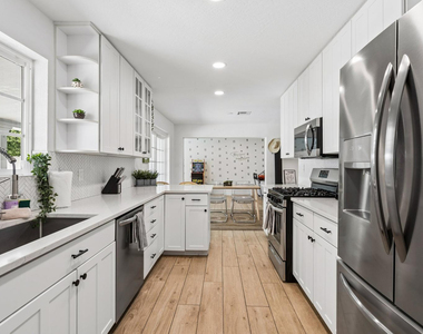 7616 E 3rd Street - Photo Thumbnail 7