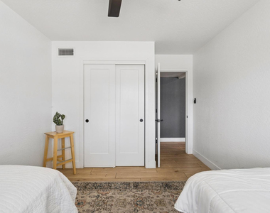 7616 E 3rd Street - Photo Thumbnail 24