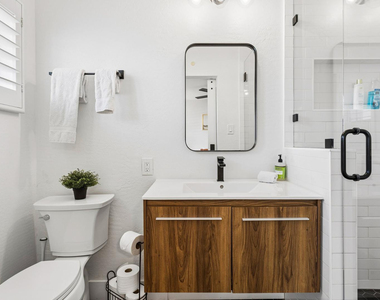 7616 E 3rd Street - Photo Thumbnail 13