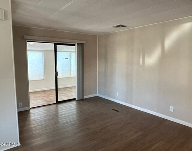 9022 E Citrus Lane S - Photo Thumbnail 13