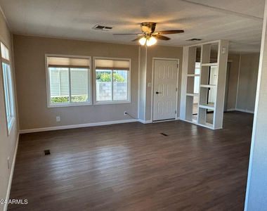 9022 E Citrus Lane S - Photo Thumbnail 12