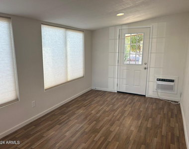 9022 E Citrus Lane S - Photo Thumbnail 14
