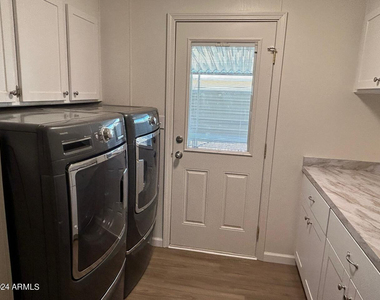 9022 E Citrus Lane S - Photo Thumbnail 17