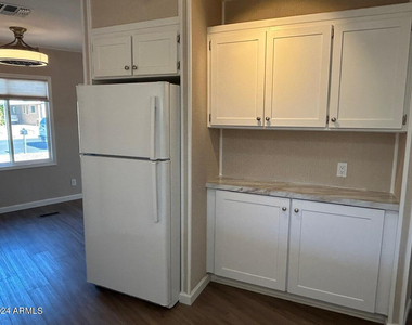 9022 E Citrus Lane S - Photo Thumbnail 10