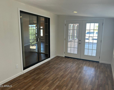 9022 E Citrus Lane S - Photo Thumbnail 15