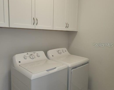 4004 Via Sienna Circle - Photo Thumbnail 15