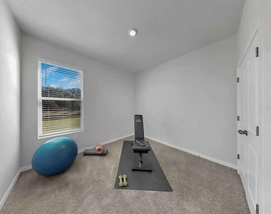 16454 Woodside Glen - Photo Thumbnail 21