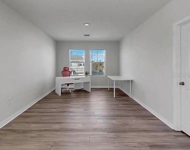 16454 Woodside Glen - Photo Thumbnail 25