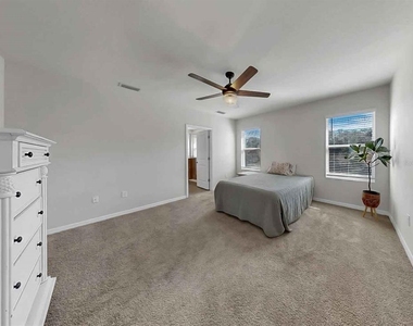 16454 Woodside Glen - Photo Thumbnail 27
