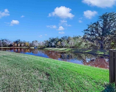 16454 Woodside Glen - Photo Thumbnail 42
