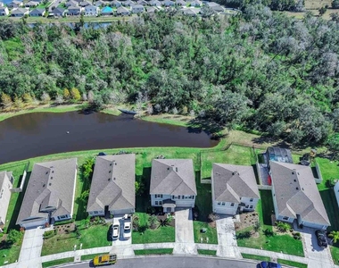16454 Woodside Glen - Photo Thumbnail 47