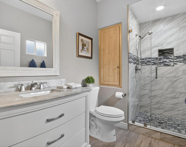 7401 W Arrowhead Clubhouse Drive - Photo Thumbnail 20