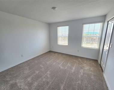 11708 Stonesmith Crossing - Photo Thumbnail 17