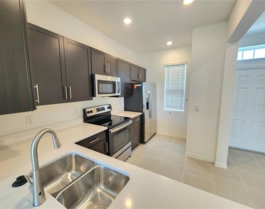 11708 Stonesmith Crossing - Photo Thumbnail 3