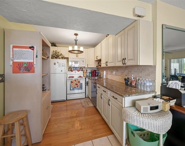 7193 W Country Club Drive N - Photo Thumbnail 16