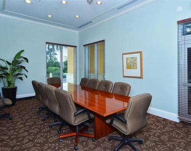 800 N Tamiami Trail - Photo Thumbnail 41