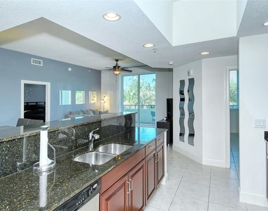 800 N Tamiami Trail - Photo Thumbnail 18