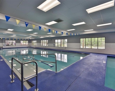 1811 Bedford Lane - Photo Thumbnail 31