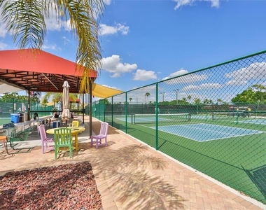 1811 Bedford Lane - Photo Thumbnail 40