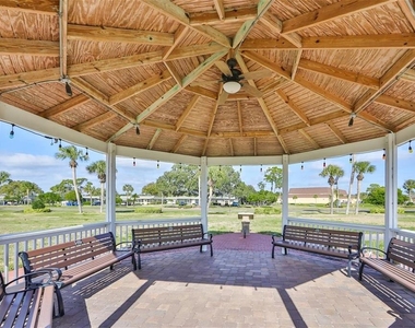 1811 Bedford Lane - Photo Thumbnail 42