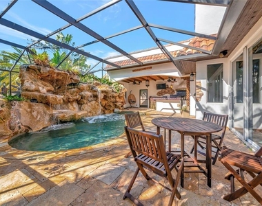 681 Avenida De Mayo - Photo Thumbnail 7