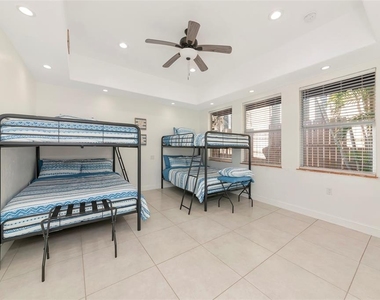 681 Avenida De Mayo - Photo Thumbnail 26