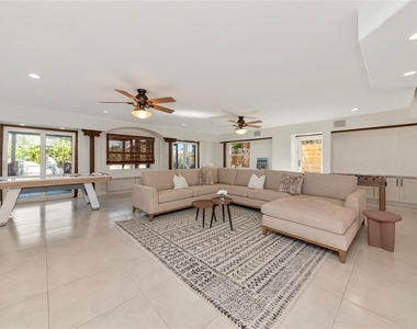 681 Avenida De Mayo - Photo Thumbnail 17