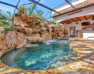 681 Avenida De Mayo - Photo Thumbnail 6