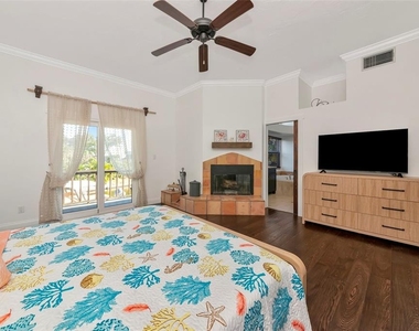 681 Avenida De Mayo - Photo Thumbnail 35