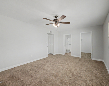 1432 S Oracle -- - Photo Thumbnail 13