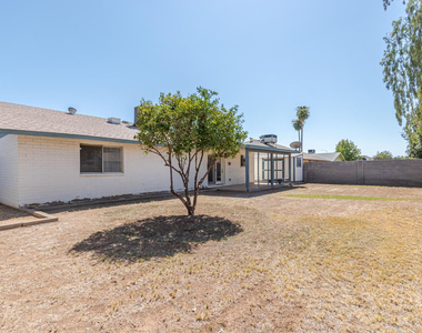 1432 S Oracle -- - Photo Thumbnail 10