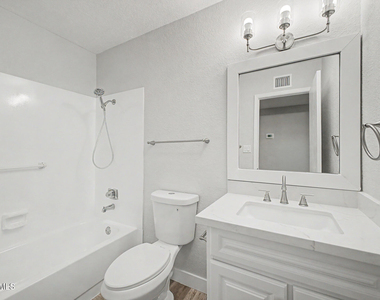 1432 S Oracle -- - Photo Thumbnail 22