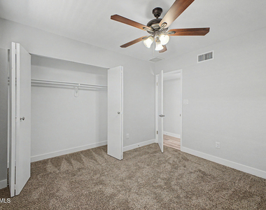 1432 S Oracle -- - Photo Thumbnail 20