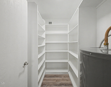 1432 S Oracle -- - Photo Thumbnail 23