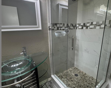 4901 E Kelton Lane - Photo Thumbnail 17