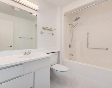 10641 W Boswell Boulevard - Photo Thumbnail 18
