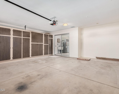 10641 W Boswell Boulevard - Photo Thumbnail 24
