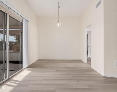 10641 W Boswell Boulevard - Photo Thumbnail 2